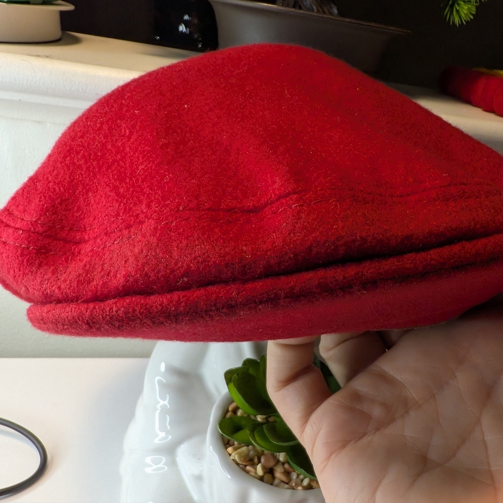 Vintage Red Cashmere Flat Cap Made In Great Britain - Picture 3 of 5